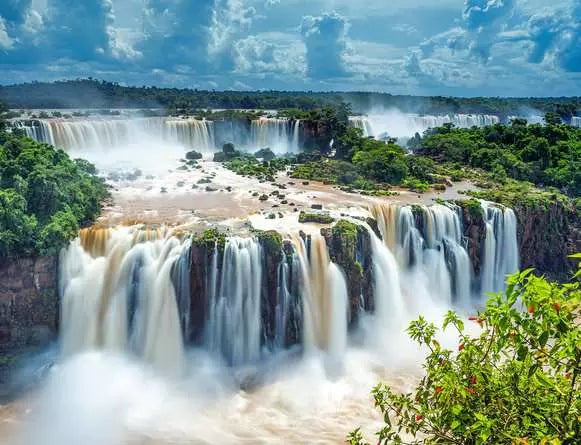 Ravensburger -  Iguaza Falls, Brazil 2000 Piece Jigsaw Puzzle