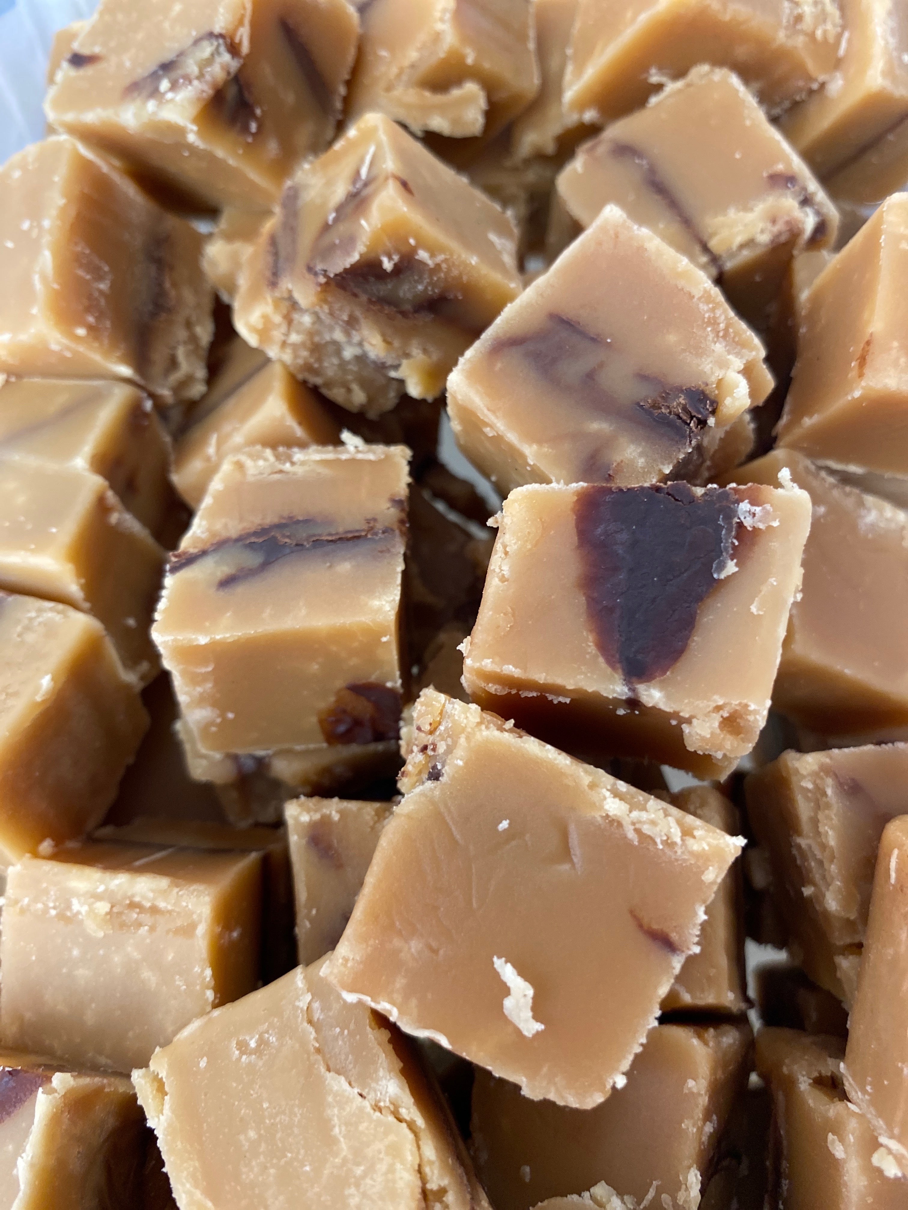 Chocolate Salted Caramal Ripple Fudge - 100g image 0