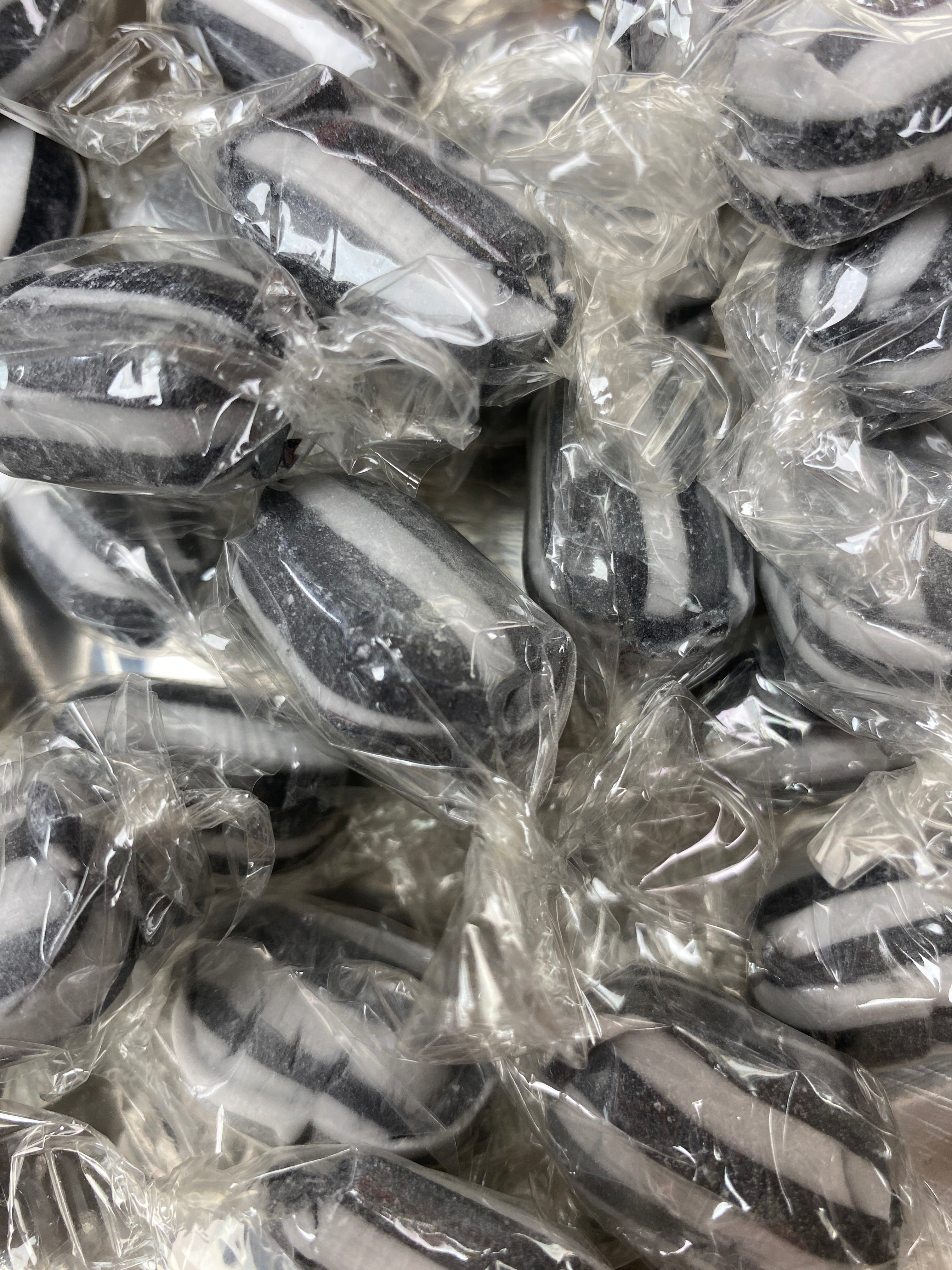 Sugar Free Everton Mints image 0